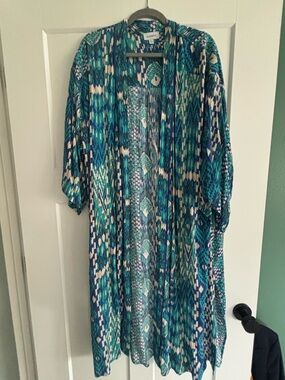 Evereve Teal, Blue & Cream Printed Layering Kimono